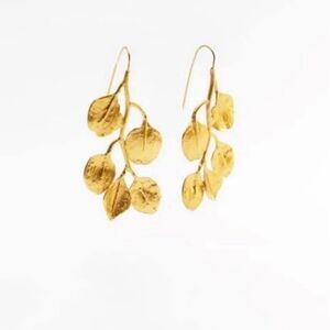 Gold leaf earrings N384
